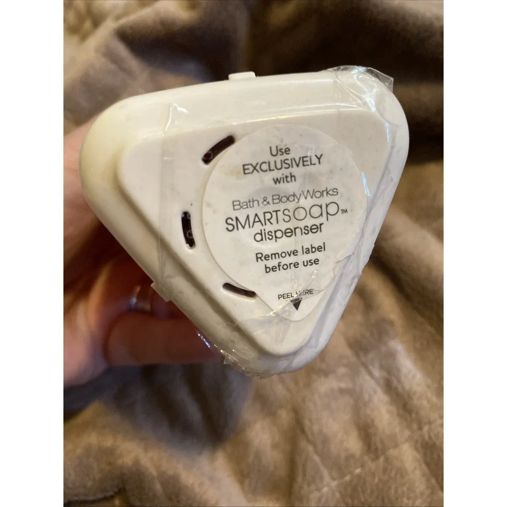 *** NEW*** BATH AND BODY WORKS‎ PASSIONFRUIT PLUM SMARTSOAP REFILL 8.75 OZ